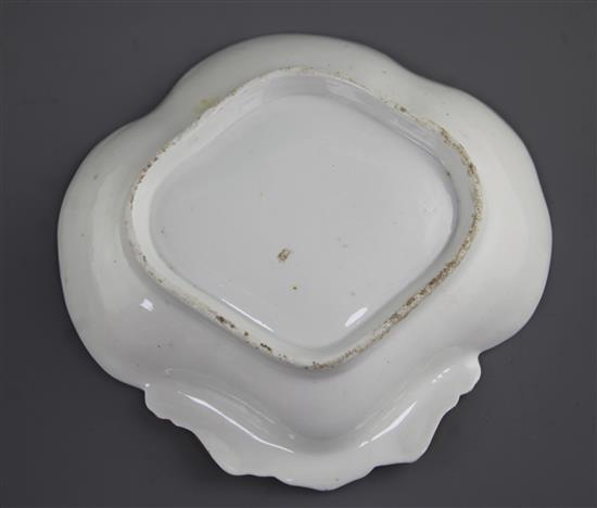 An English porcelain fourteen piece dessert service, early 19th century, 28cm